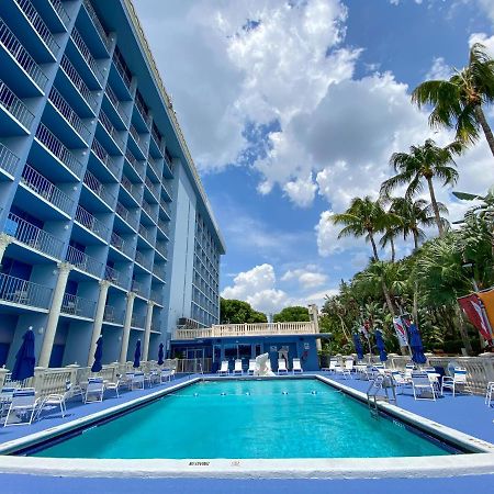 Stadium Hotel Маями Гарденс Екстериор снимка