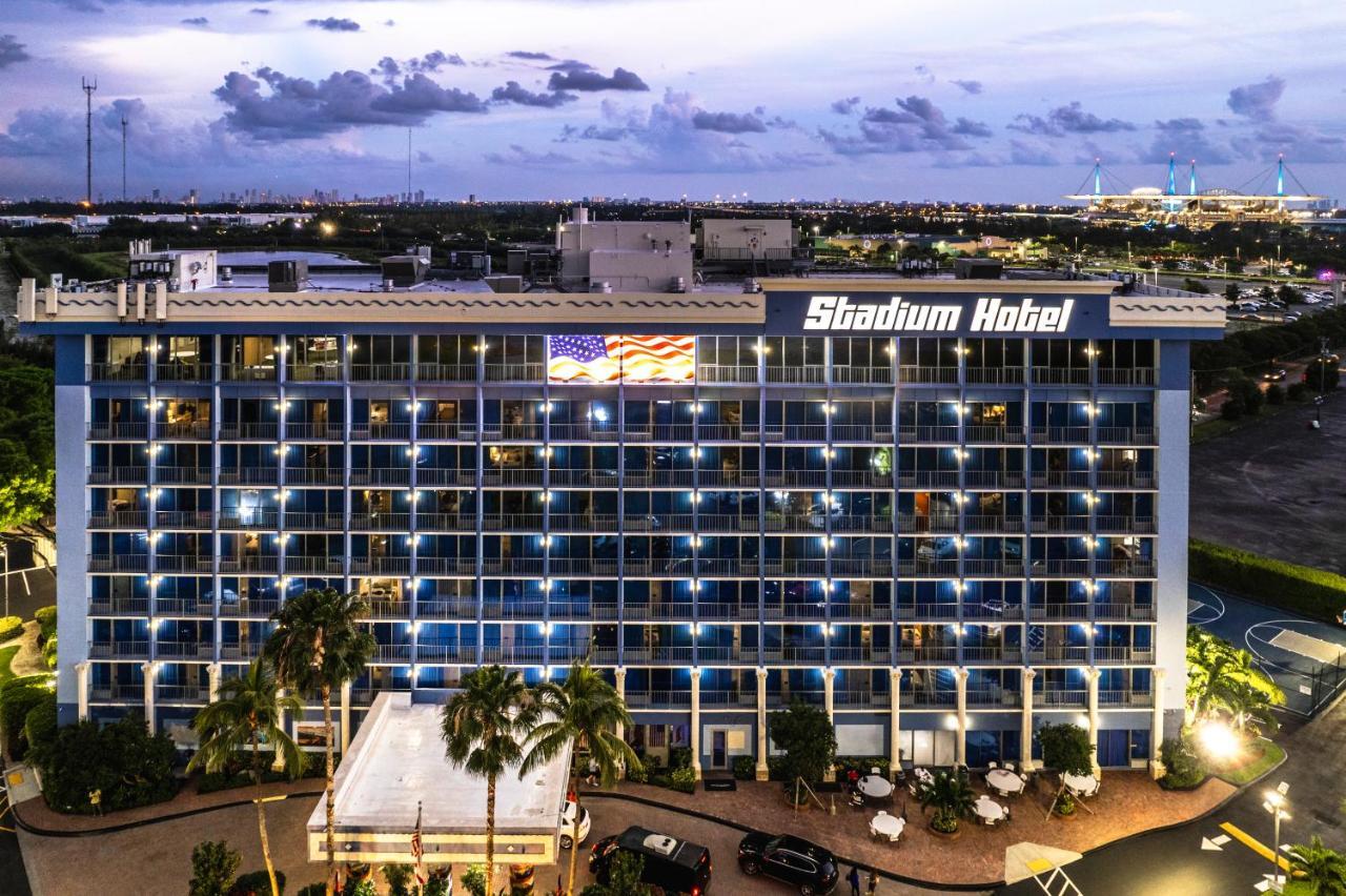 Stadium Hotel Маями Гарденс Екстериор снимка