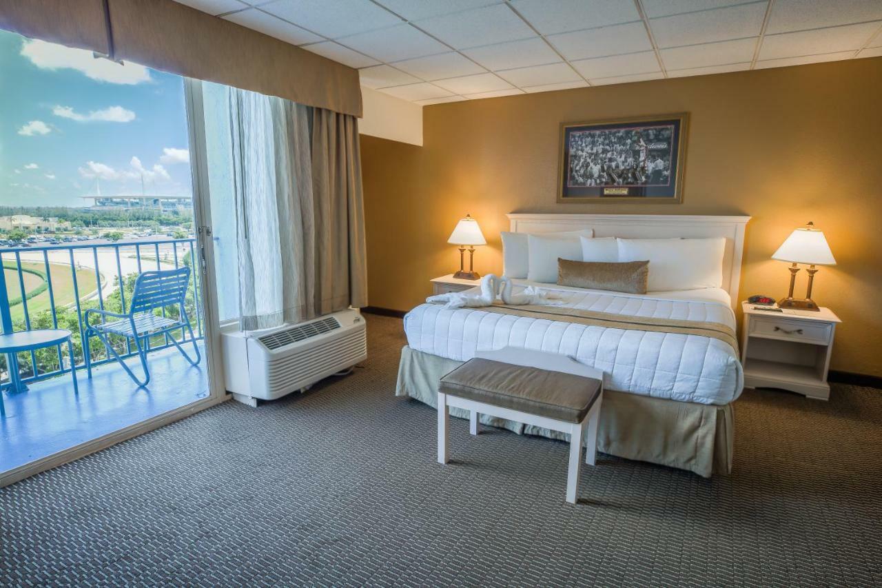 Stadium Hotel Маями Гарденс Екстериор снимка